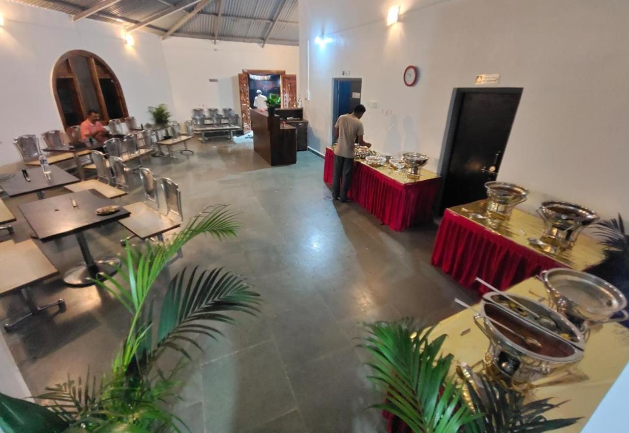 Umbartha Resort Naneghat Ghātghar Exterior photo