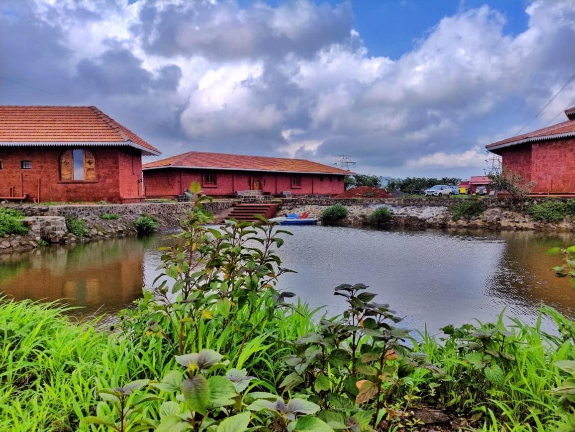 Umbartha Resort Naneghat Ghātghar Exterior photo